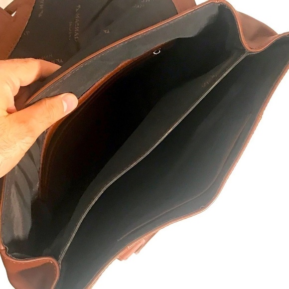 Brown Leather Satchel Top Handle Flap Magnet Opening Rare Find - Picture 7 of 10